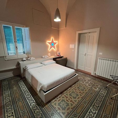 La Naca Della Taranta B&B Галатина Экстерьер фото