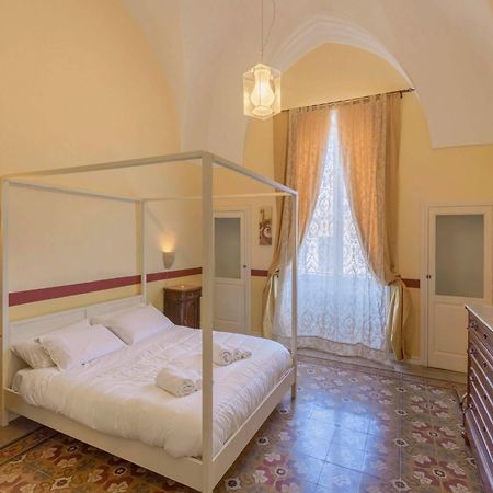 La Naca Della Taranta B&B Галатина Экстерьер фото