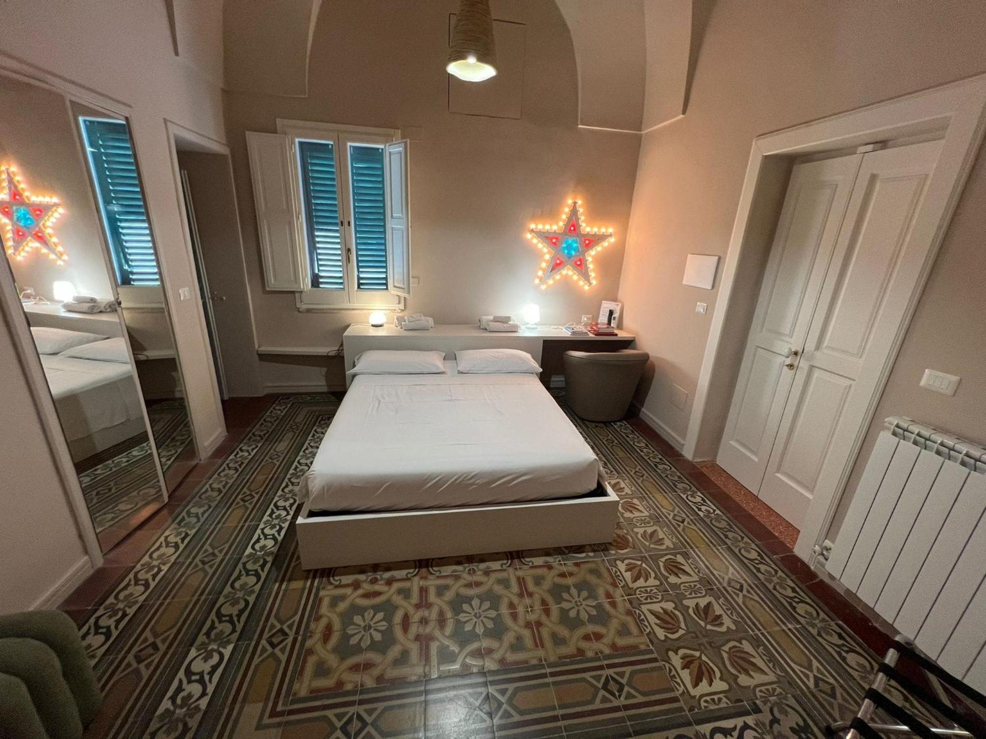 La Naca Della Taranta B&B Галатина Экстерьер фото